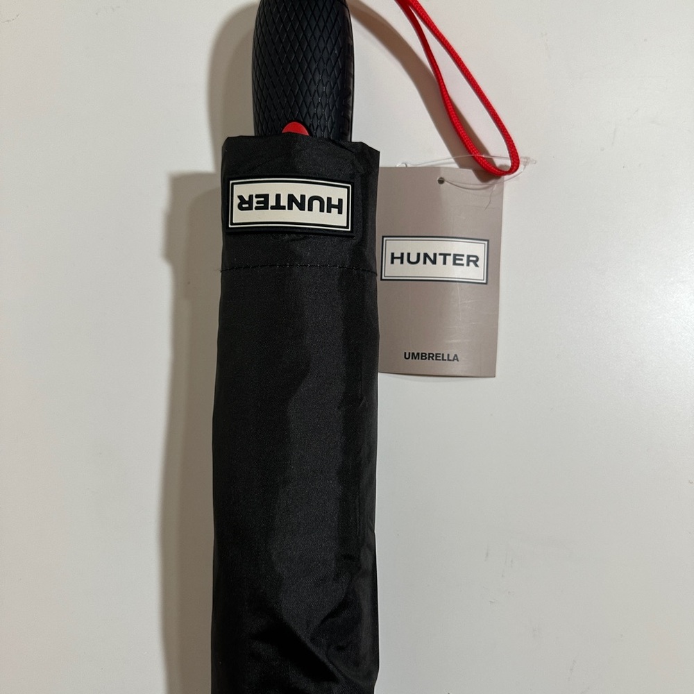 Hunter Black and Red Striped Umbrella with Sleeve